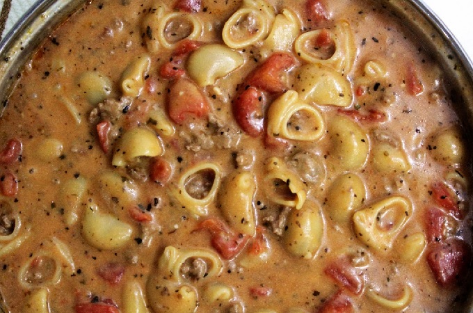 This Homemade Hamburger Helper Cheesy Italian Shells combines ground beef, pasta, tomatoes, tomato sauce and spices to make a healthier version.