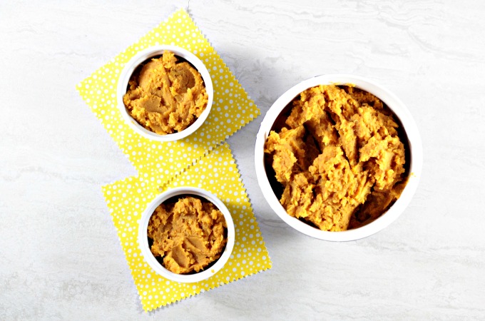 Mashed Sweet Potatoes are flavored with honey, cinnamon, butter, milk, and salt. Just 6 ingredients. Great for Thanksgiving or any night of the week!