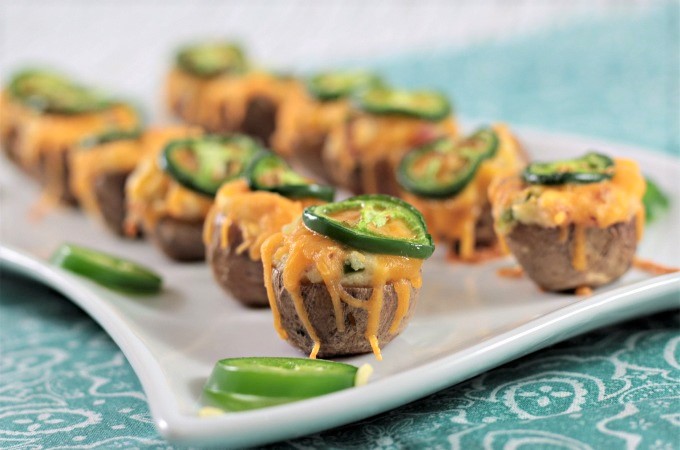 Jalapeno Potato Poppers feature jalapenos, cream cheese, bacon and cheddar cheese stuffed into a mini potato. Like twice baked potatoes. Just 5 ingredients!