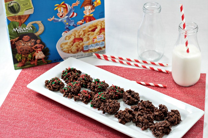 Mint Chocolate Rice Krispies® Drops combine rice cereal, mint chocolate morsels, and chocolate chips to make an easy treat for holiday or any occasion. #shop