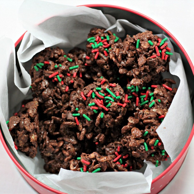 Mint Chocolate Rice Krispies® Drops combine rice cereal, mint chocolate morsels, and chocolate chips to make an easy treat for holiday or any occasion. #shop