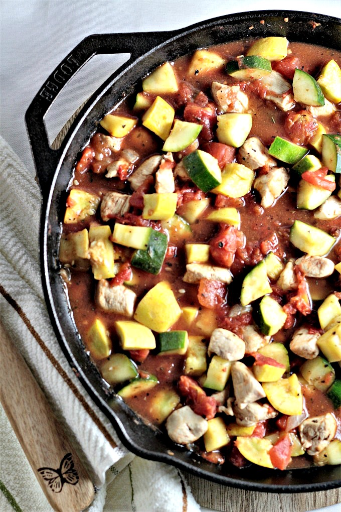 Spicy Chicken, Squash, and Tomatoes features olive oil, chicken, zucchini, yellow squash, Hunt’s canned tomatoes, and onions with herbs and spices. 