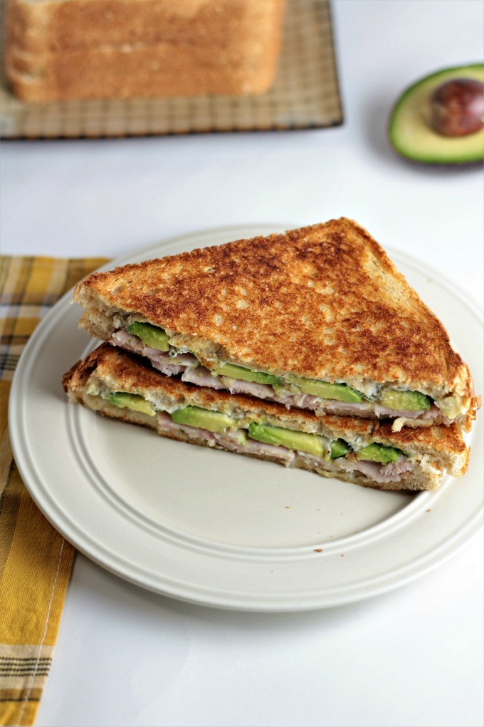 Grilled Turkey Avocado Ranch Cream Cheese Sandwich makes a quick, healthy and tasty lunch or dinner. Why go to the deli when you can make this at home?