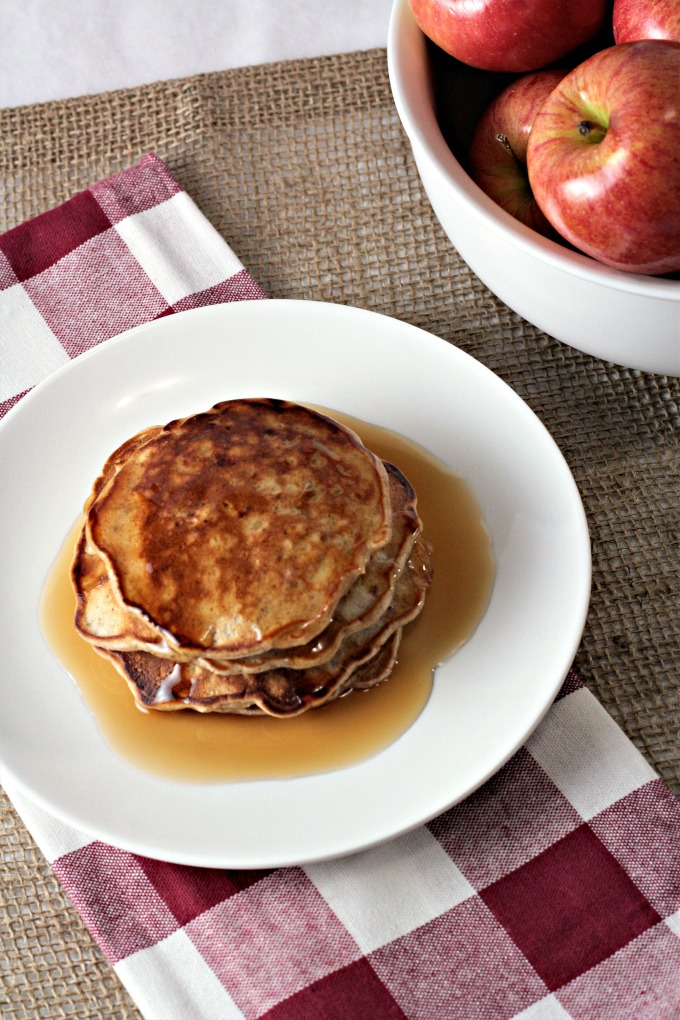 Apple Cinnamon Pancakes features pancake batter with the addition of brown sugar, cinnamon and apples. A great way to add fiber to your pancakes!