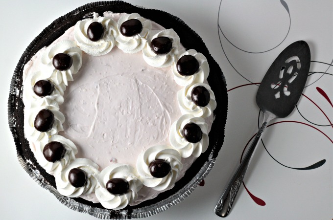 Cherry Yogurt No Bake Pie combines Greek yogurt, cream cheese, powdered sugar, and whipped topping in a chocolate crust. A healthier version of pie!