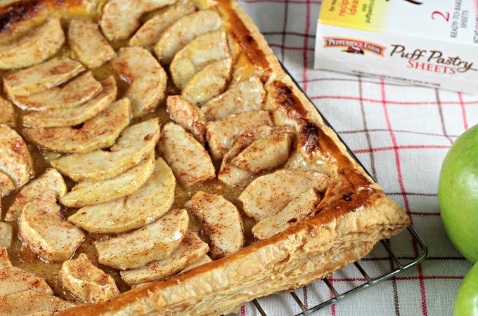 Puff Pastry Apple Tart features puff pastry, Granny Smith apples, cinnamon, sugar and apple jelly. A quick, easy, delicious and impressive recipe!
