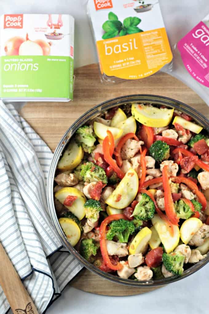 Basil Chicken and Vegetables combines olive oil, garlic, onion, basil chicken, zucchini, broccoli and bell pepper to make a delicious and healthy dish.