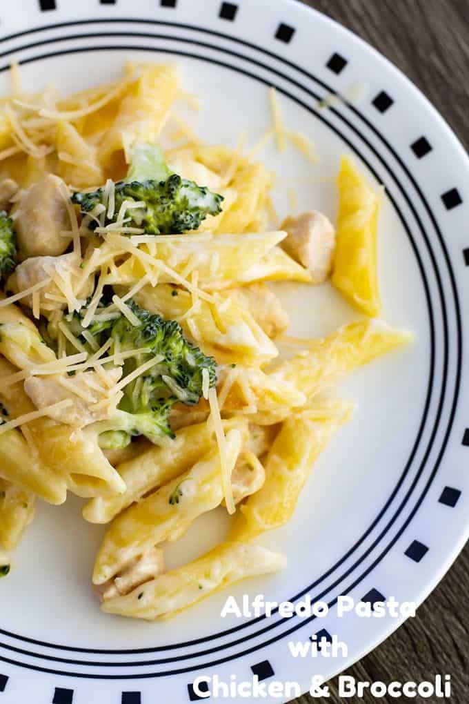 Alfredo Chicken Pasta & Broccoli features jar sauce, short cut pasta, chicken breast, and Parmesan cheese. This one pot dish is on the table in 30 minutes!
