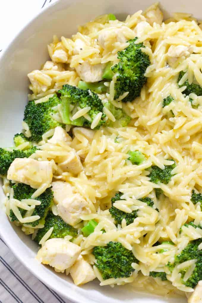 Cheesy Chicken & Broccoli Orzo - a quick and easy one pot meal with only 7 ingredients; chicken, broth, broccoli, orzo, cheese, salt, pepper.