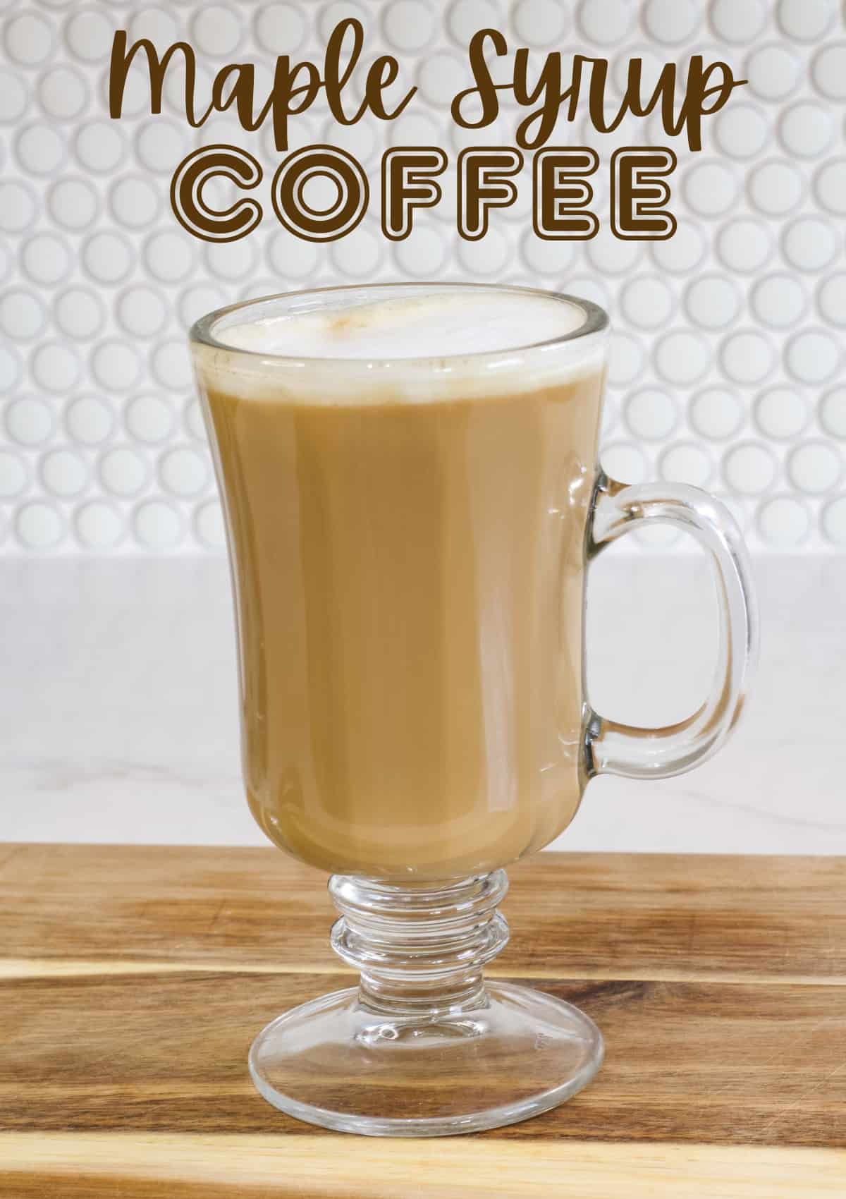 Maple Syrup Coffee recipe (hot or iced) is easy and will save you a ton of money because you can skip the drive thru and make it homemade! via @mindyscookingobsession