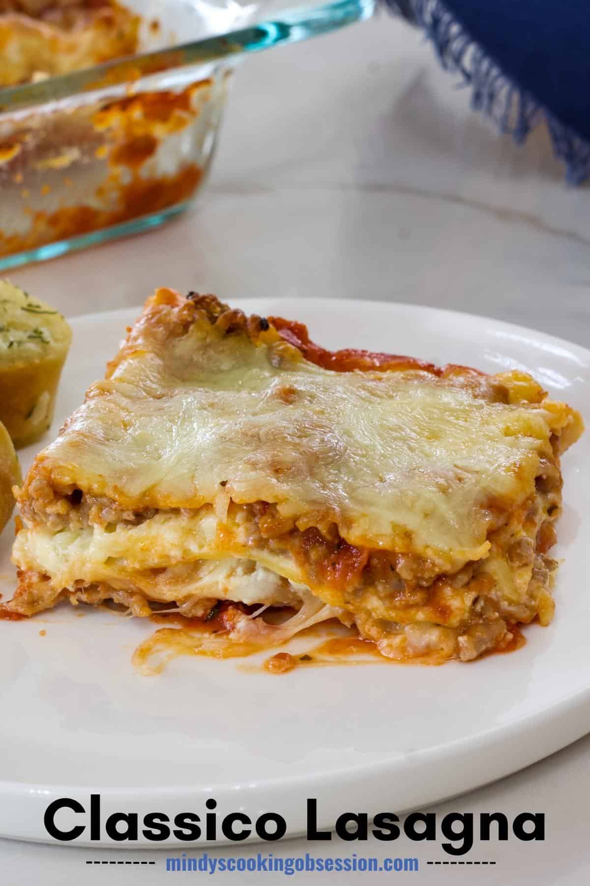 Quick & Easy Classico Lasagna Recipe (with jar sauce) is so simple, only requires 7 ingredients and is sure to become a family favorite! via @mindyscookingobsession
