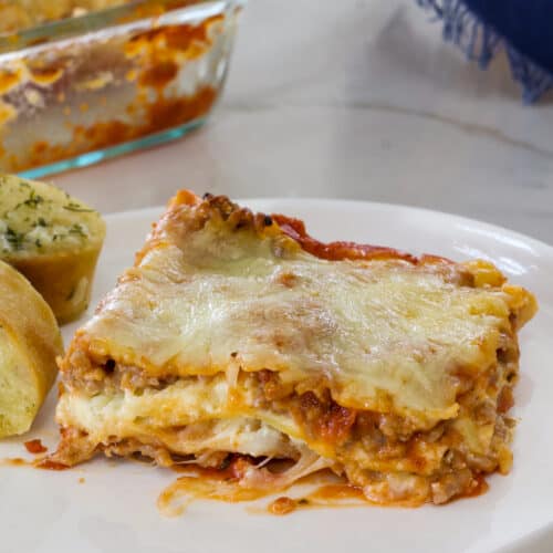 Quick & Easy Classico Lasagna Recipe (with jar sauce) - Mindy's Cooking ...