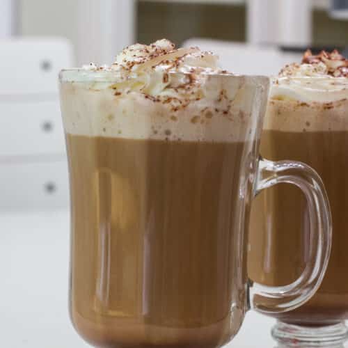 https://www.mindyscookingobsession.com/wp-content/uploads/2023/10/Easy-Chocolate-Coffee-Recipe-Hot-Cafe-Mocha-1200-500x500.jpg