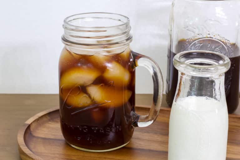 How to Make Cold Brew (using regular coffee grounds) Mindy's Cooking