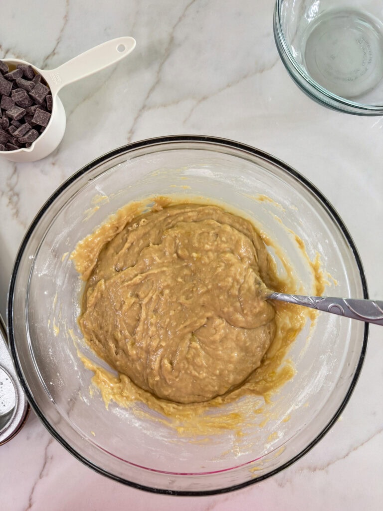 The wet ingredients and the dry ingredients mixed together.