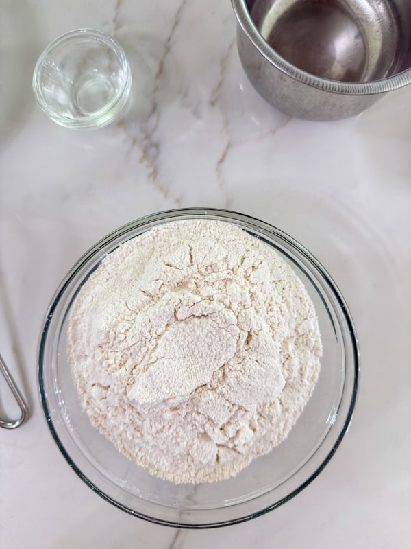 The dry ingredients mixed together in a medium bowl.